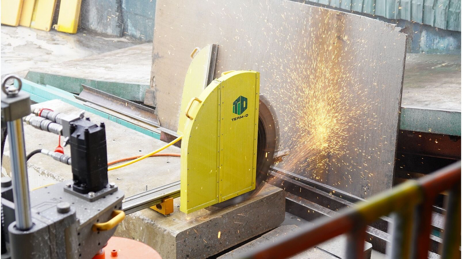 Электрическая стенорезная машина TD-22